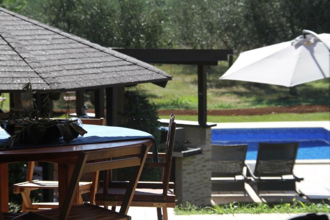 فيلا Premantura Olive Garden المظهر الخارجي الصورة